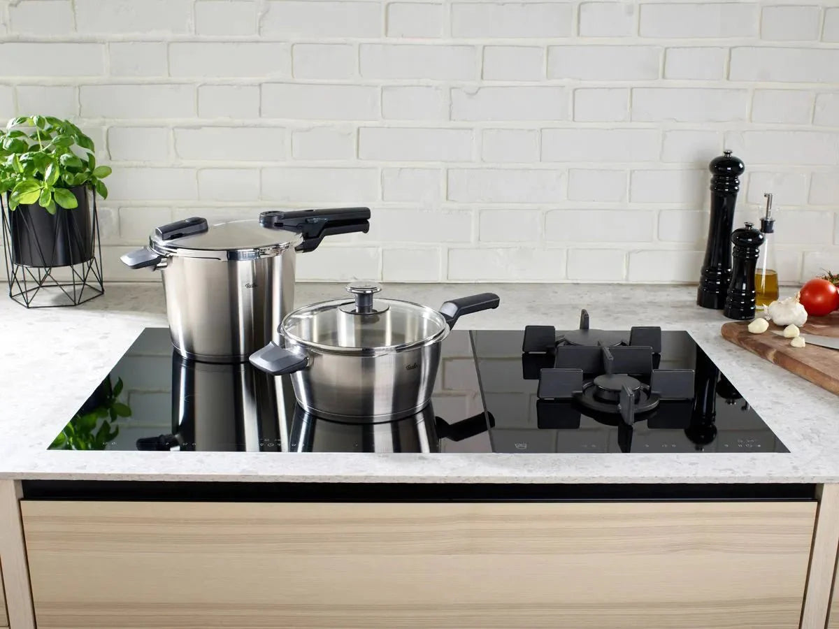 Fissler Vitaquick Premium / Schnellkochtopf-Set, 2-teilig (2 Schnellkochtöpfe mit Metalldeckel 3,5 L + 6 Liter ,1 Zusatz-Glasdeckel) – Induktion, Rostfreier Edelstahl