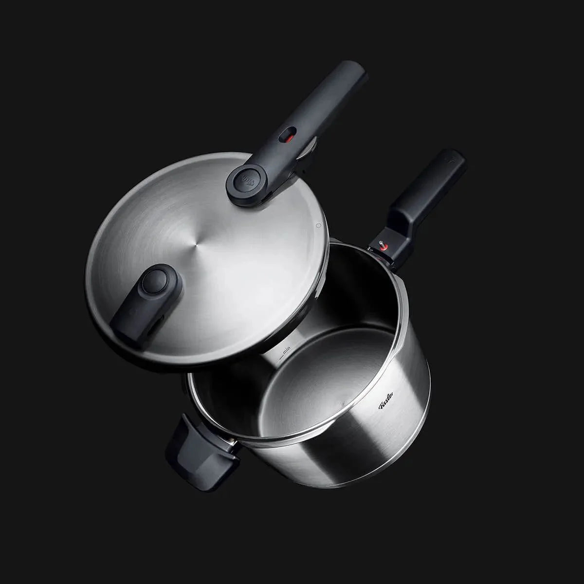 Fissler Vitaquick Premium Schnellkochtopf (4,5 L, Ø 22 cm) Edelstahl-Dampfkochtopf, 2-Garstufen, Made in Germany – Induktion